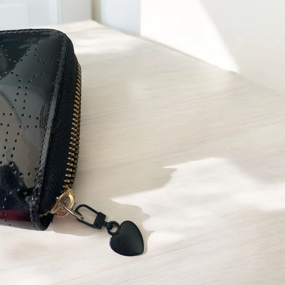 KATE SPADE New York Meto Spade Neda Zip Around Wallet Black Patent Leat… 8 x 4